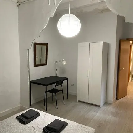 Apartament Cal Mestre- *